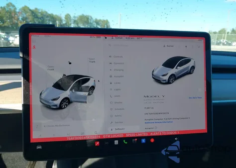 2023 Tesla Model Y Awd/Long Range Dual Motor All-Wheel Drive z USA, uszkodzony, nr VIN 7SAYGDEE4PA124374